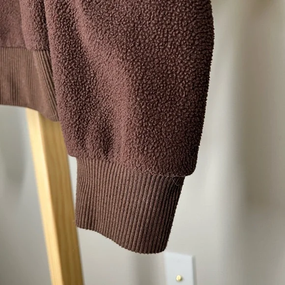 Shein Crewneck - Picture 4 of 4